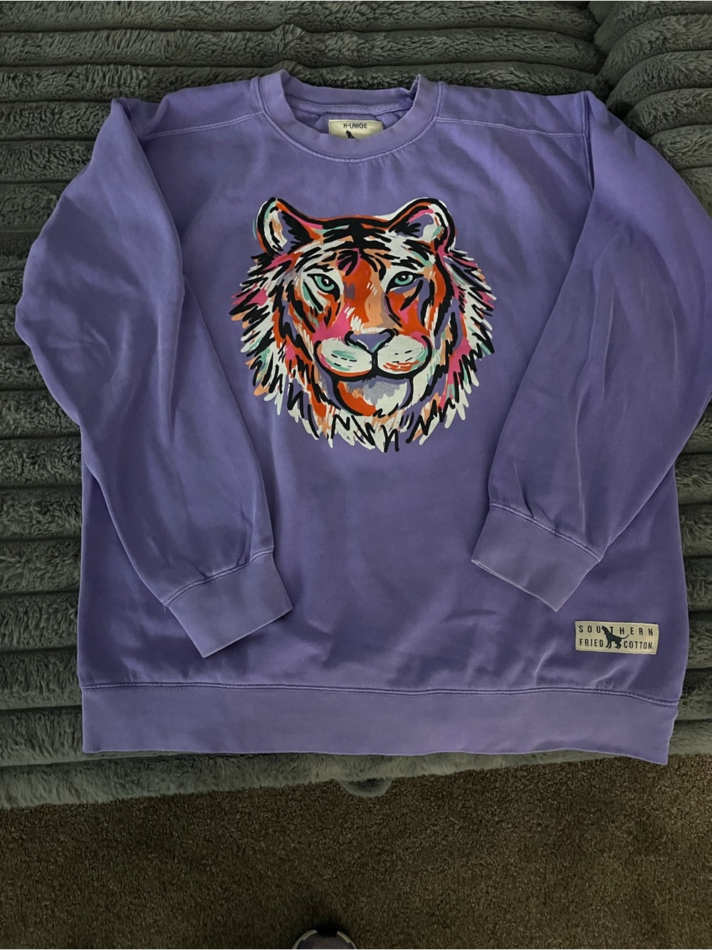 Southern Fried Cotton Purple Tiger Graphic Crewneck Sweater - XL